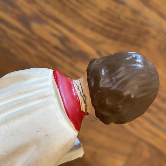Vtg German small ceramic choir boy holding bible/choir book Christmas decoration - Picture 6 of 8